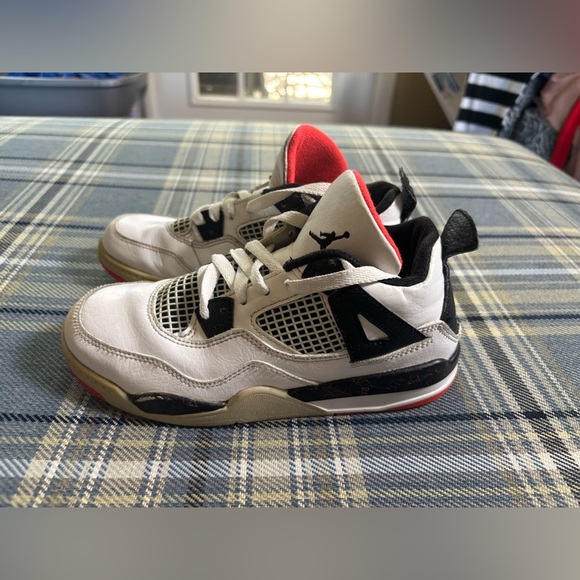 Nike Air Jordan 4 Retro White Black Crimson - Picture 8 of 8